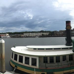 Meet your Posher, Nicholas